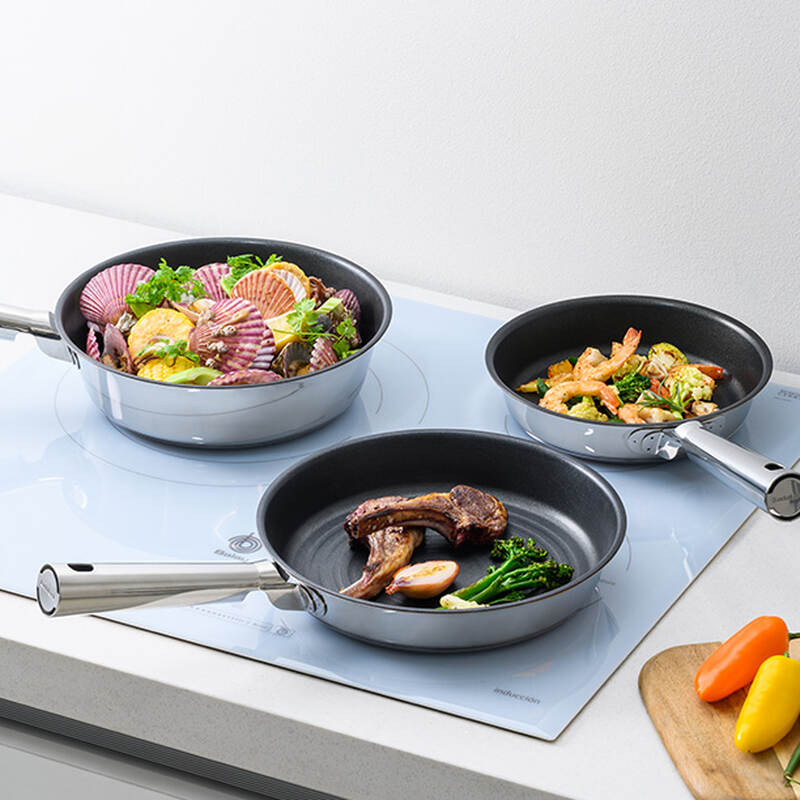 Chảo s&acirc;u l&ograve;ng bằng th&eacute;p kh&ocirc;ng gỉ chống d&iacute;nh 3 lớp LocknLock Suit STS image number null